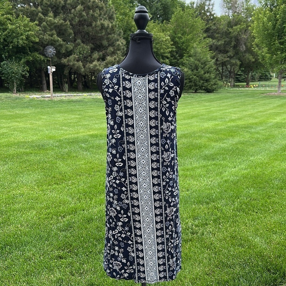 Maurices Navy and White Floral Midi Dress - Picture 3 of 5